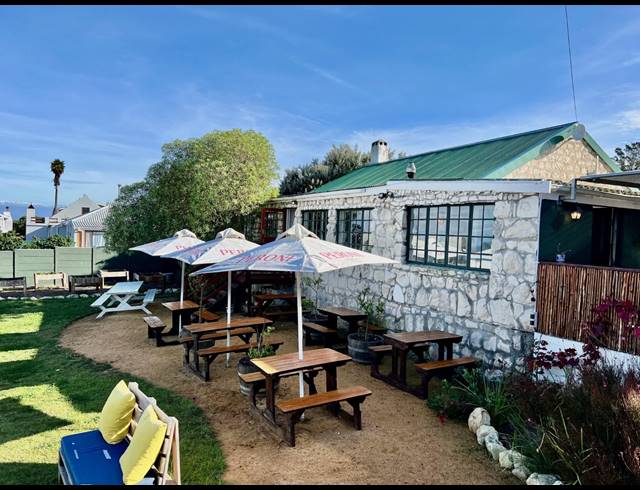 180M² RESTAURANT FOR SALE IN GANSBAAI CENTRAL